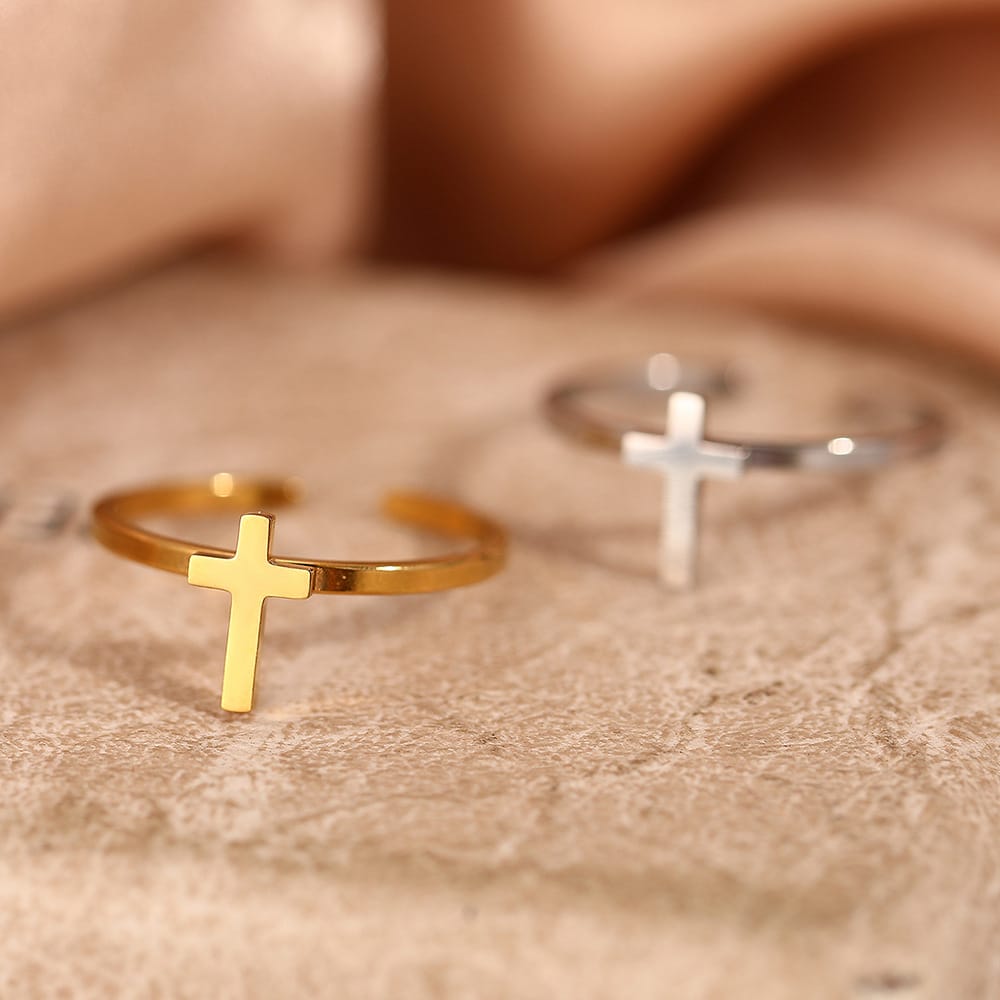 CROSS ON TOP RING - (ADJUSTABLE)