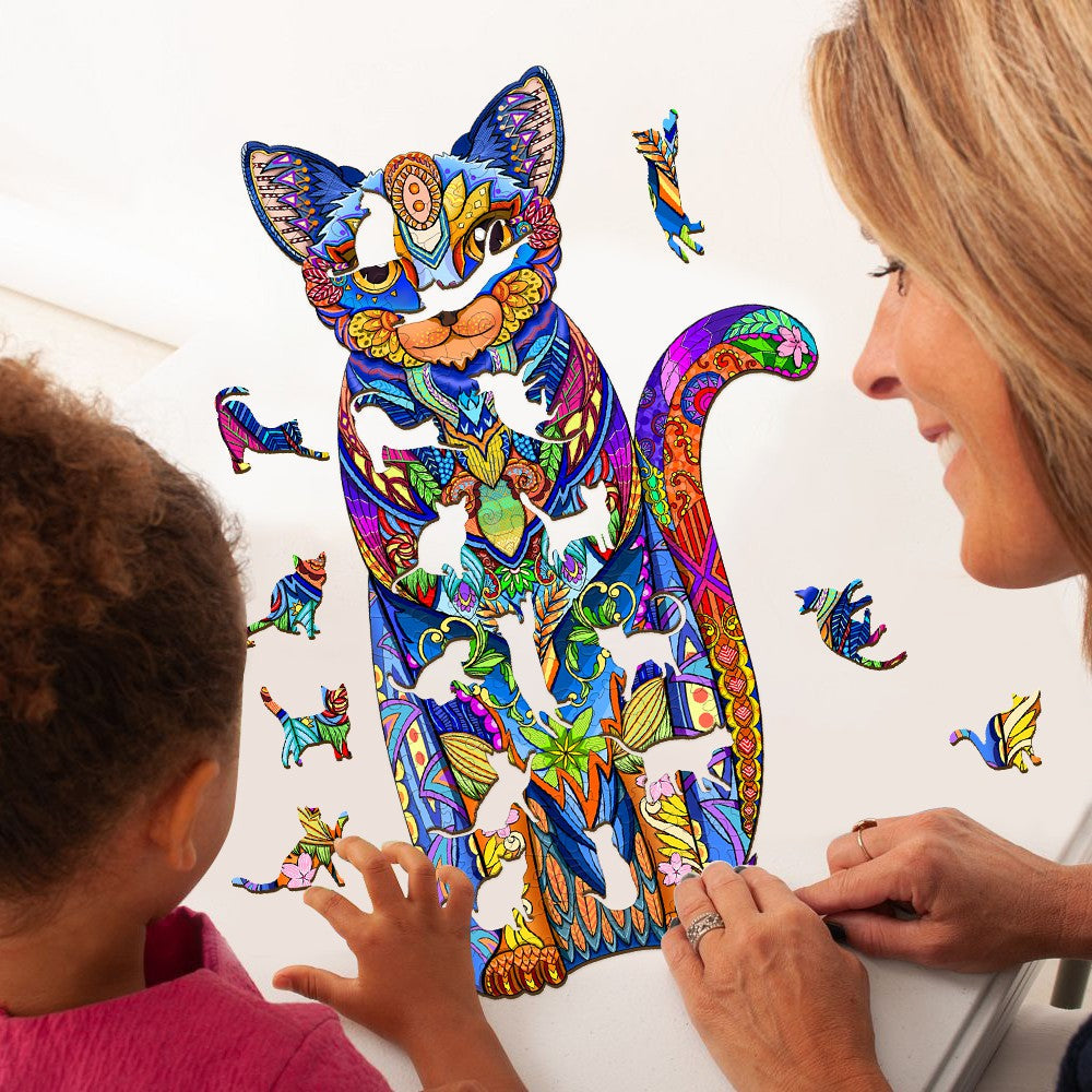 Keen Cat Wooden Jigsaw Puzzle
