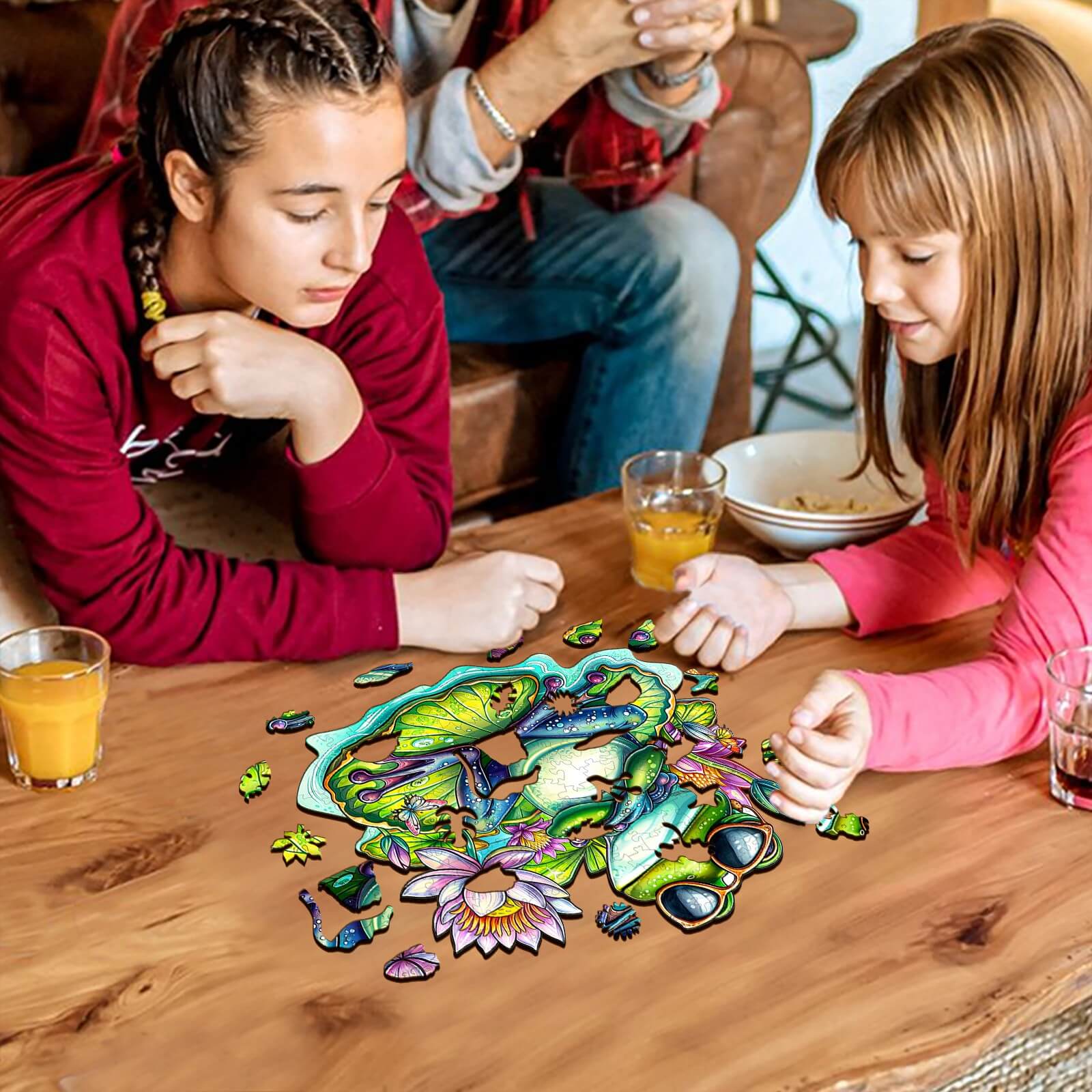 Leisurely Frog-2 Wooden Jigsaw Puzzle