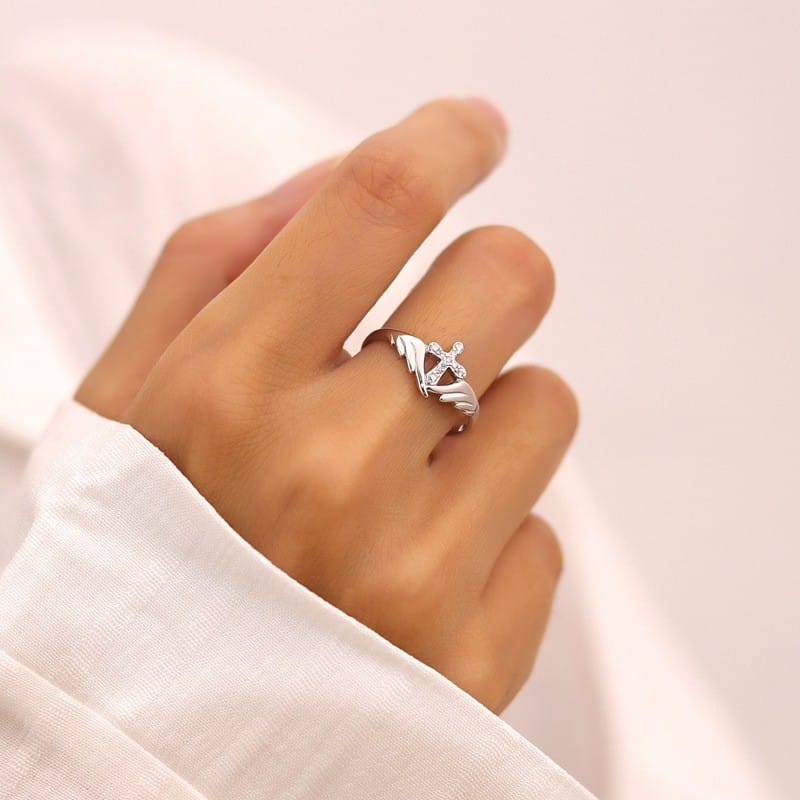 ANGEL WINGS WITH ZIRCON DIAMONDS CROSS RING - (ADJUSTABLE)